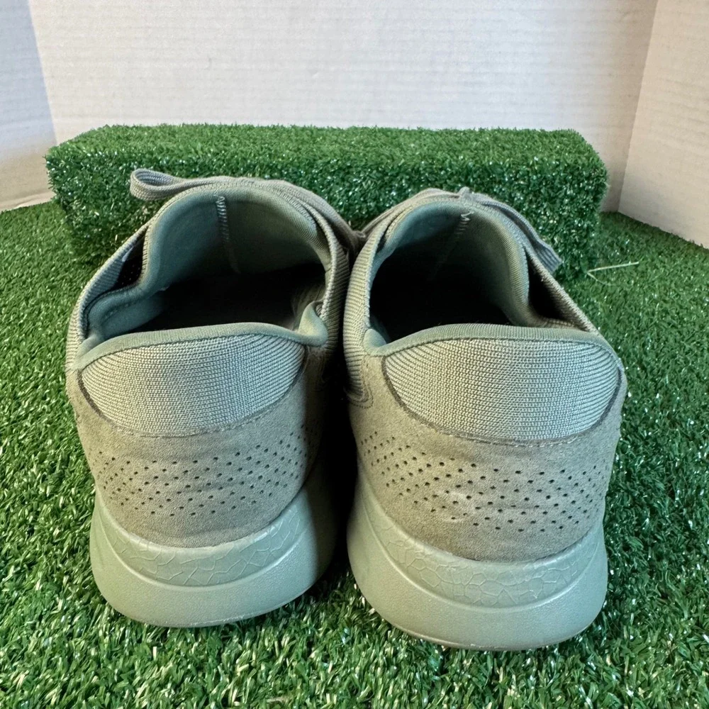 Kizik Lima Hands Free Sneakers Mens 9.5 X-Wide Sage Green Knit Shoes 4E Wide